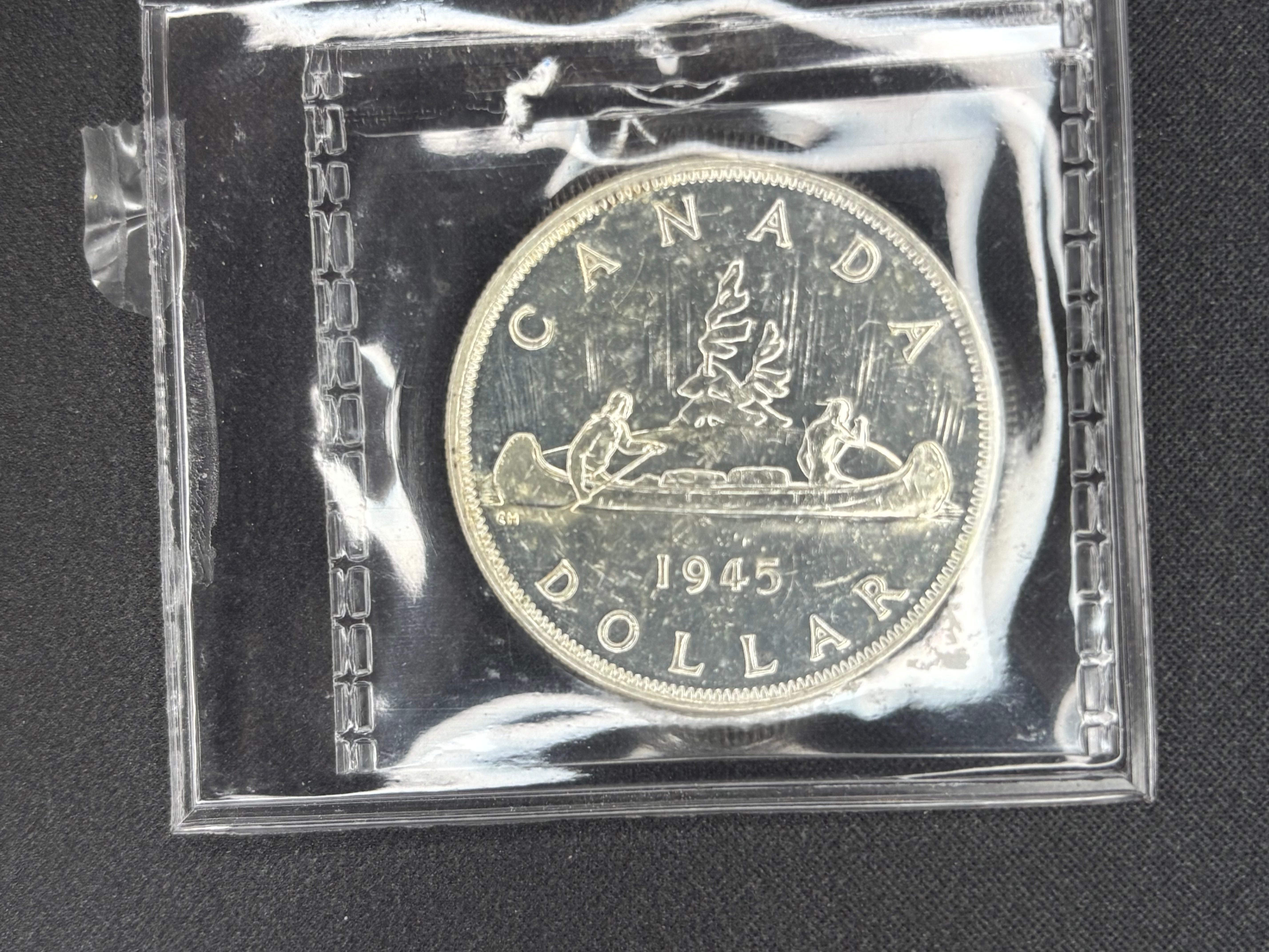 Canadian Silver Coin - Dollars - 1945 ICCS MS60