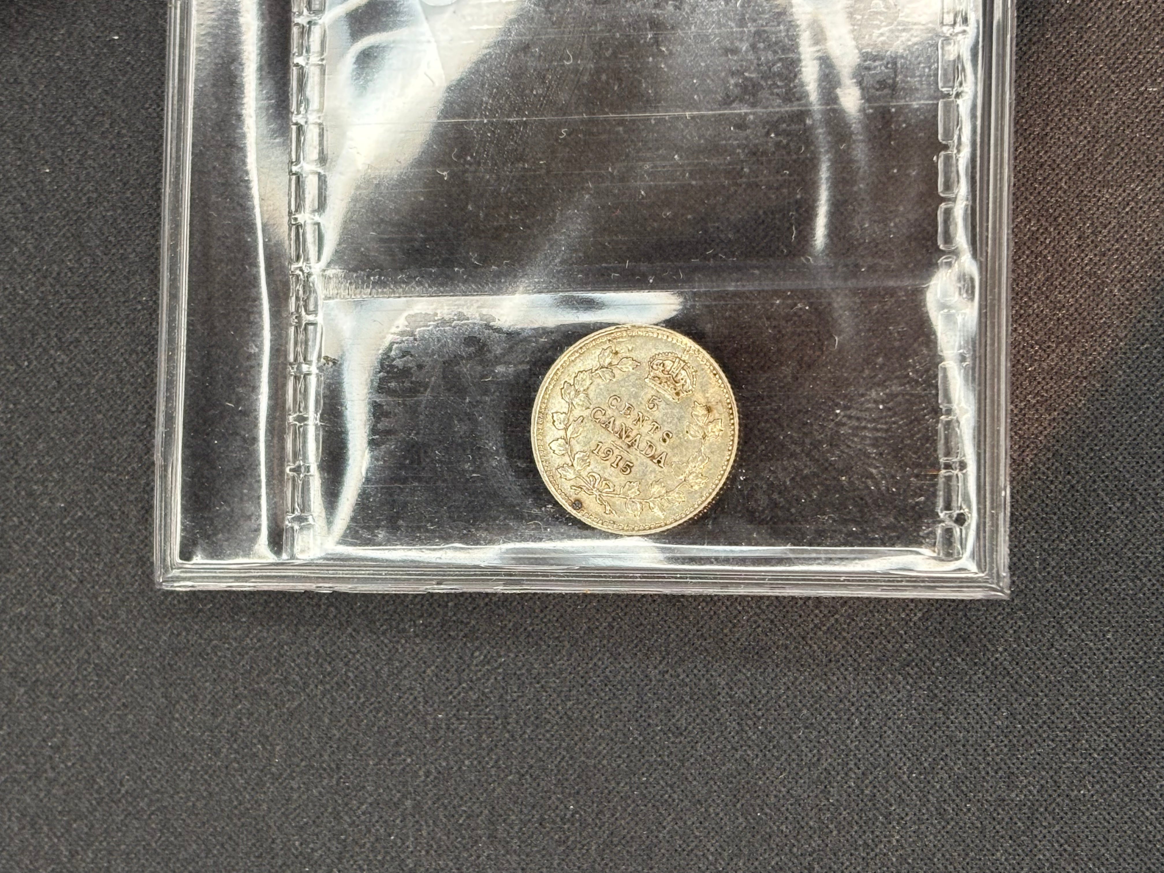 Canadian Silver Coin - 5 cents - 1915  - EF40 ICCS