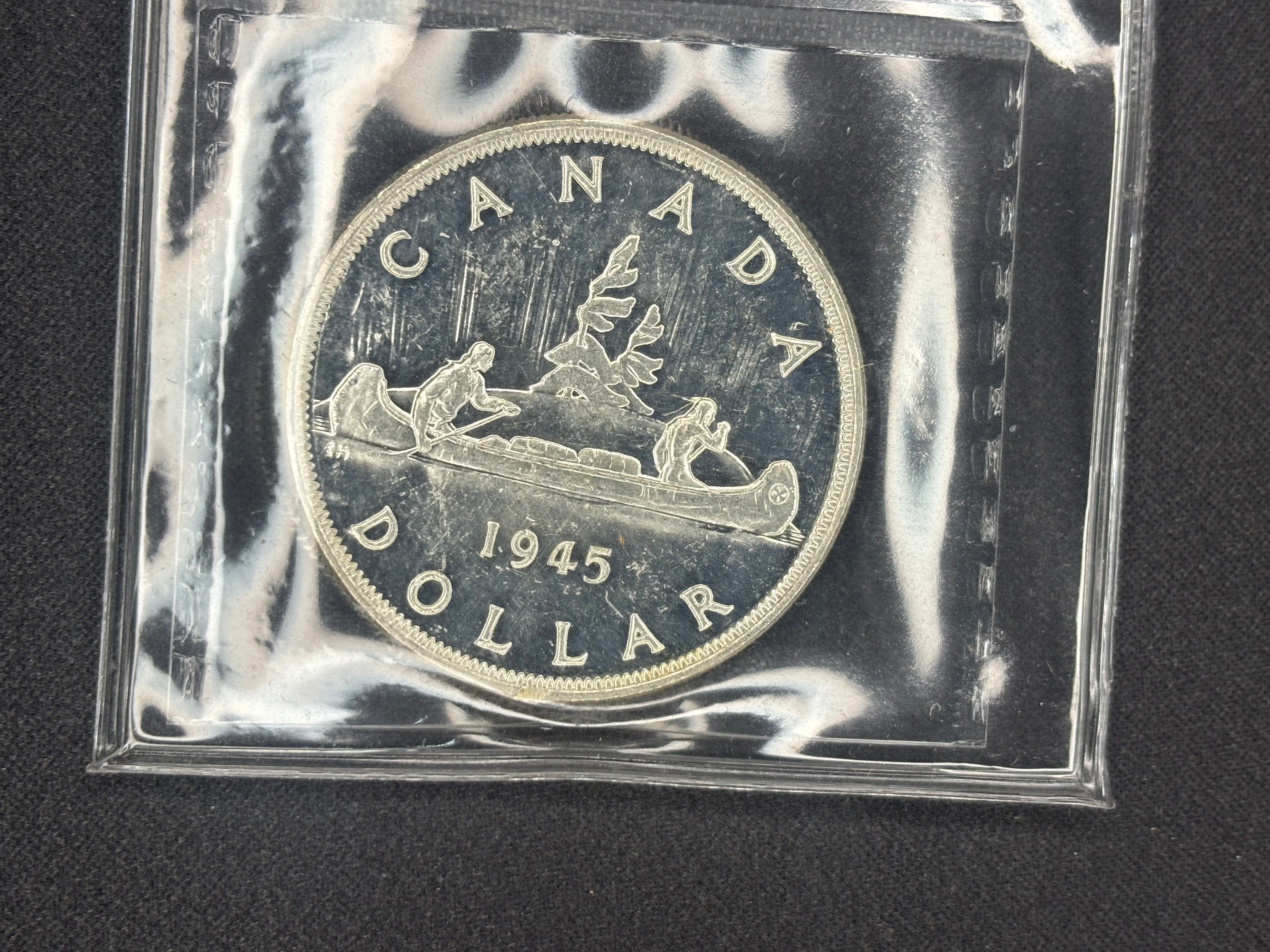 Canadian Silver Coin - Dollar - 1945 - MS60 ICCS