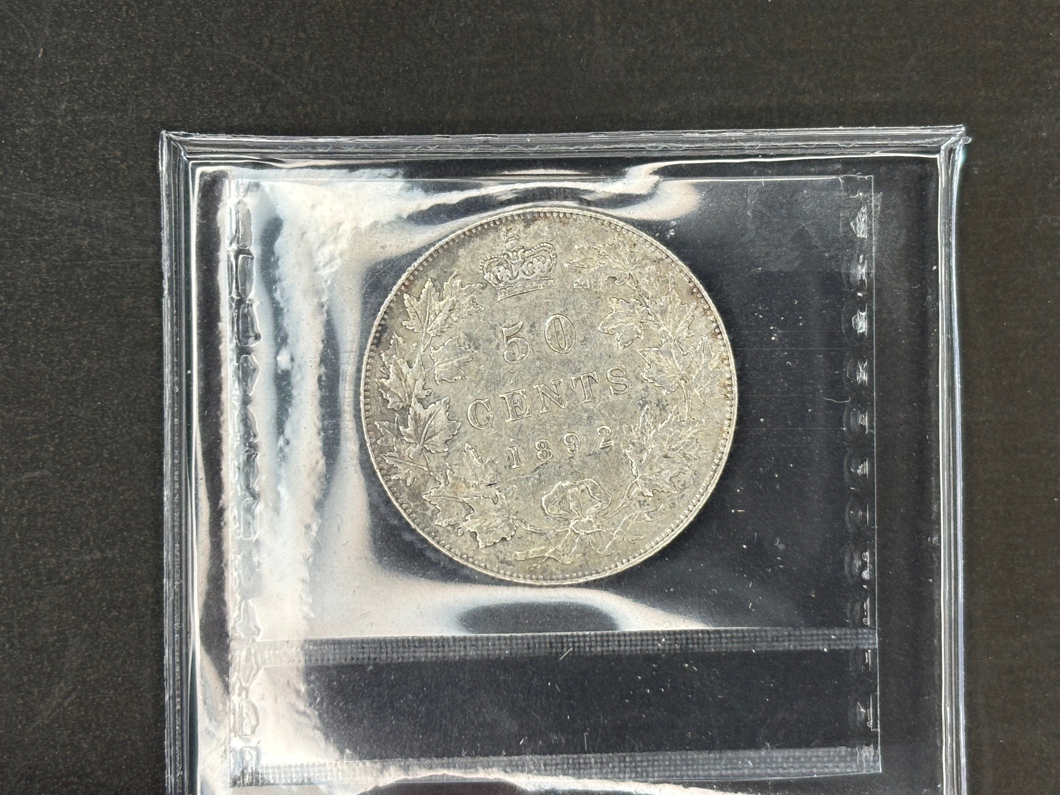 Pièce de monnaie en argent du Canada - 50 cents - 1892 Avers 4 / ICCS EF45