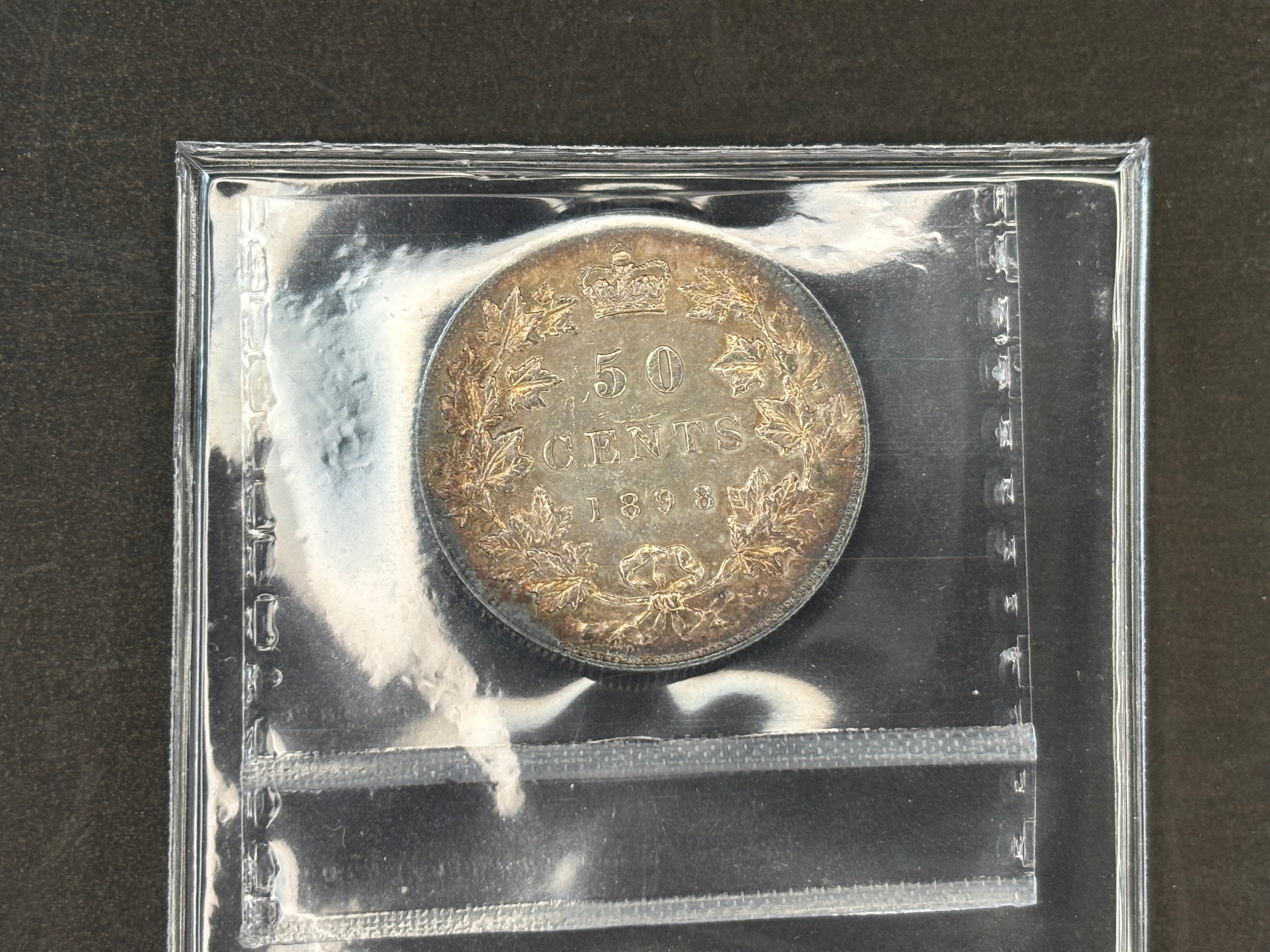 Pièce de monnaie canadienne en argent - 50 cents - 1898 / Nettoyée - ICCS AU50